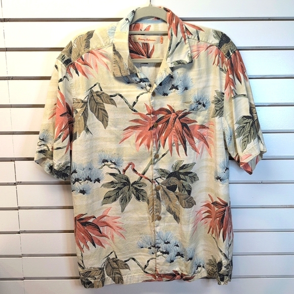 Tommy Bahama 100% Silk Tropical Leaf Camp Shirt Size M EUC - Picture 1 of 6
